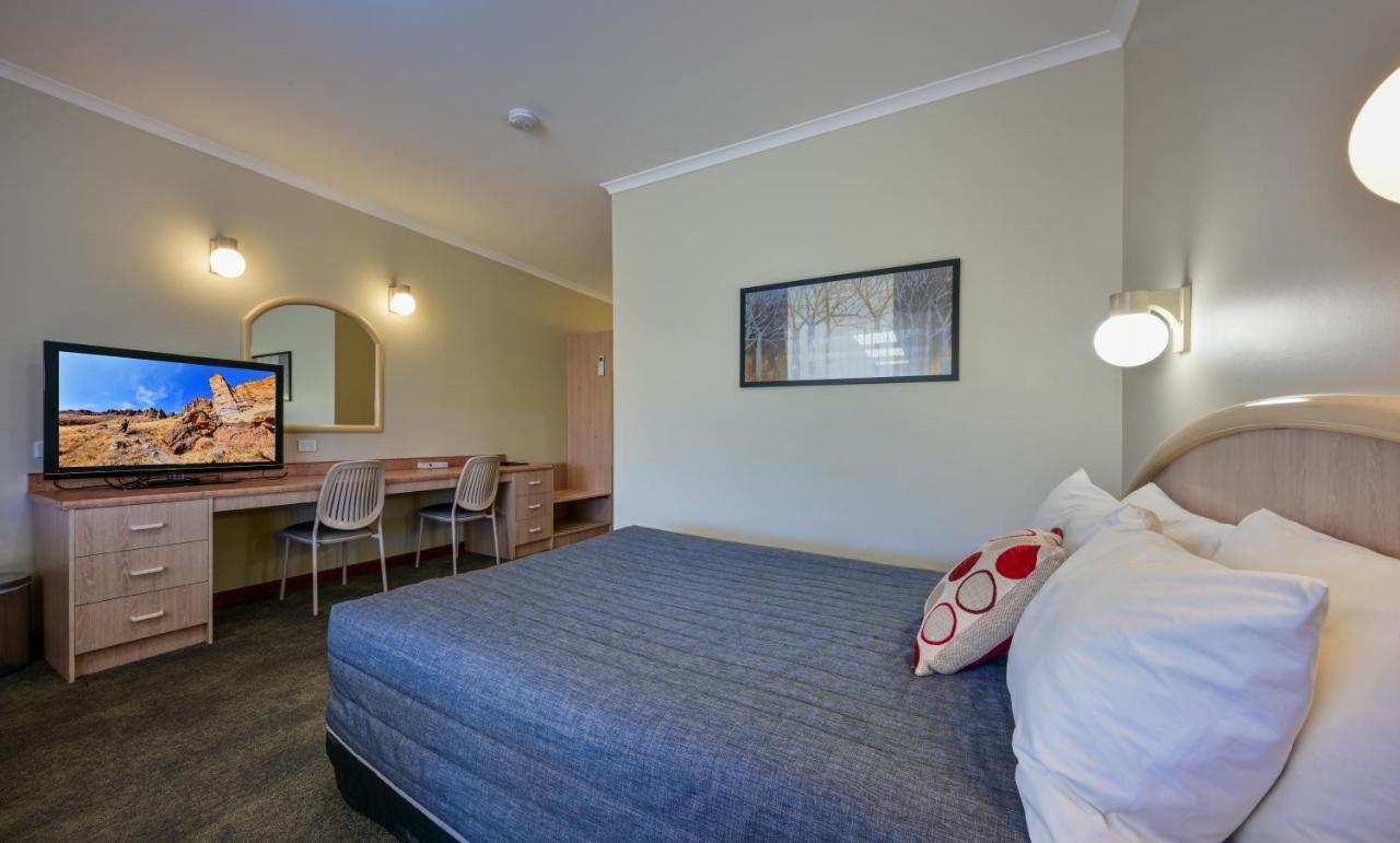 Westland Hotel Motel Whyalla Exterior photo